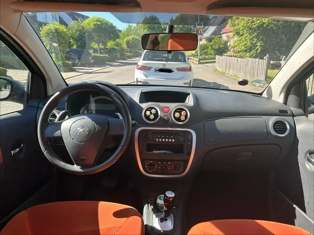 Gebraucht Citroën C2 73 PS (53 kW) 2005 Schwarz Kleinwagen
