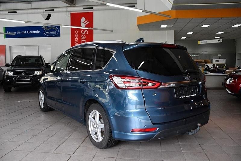 Usado Ford S-MAX Titanium 150 HP (110 kW) 2022 Azul Monovolume