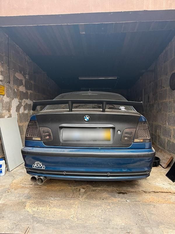 Gebraucht BMW 325 192 PS (141 kW) 2001 Blau Limousine