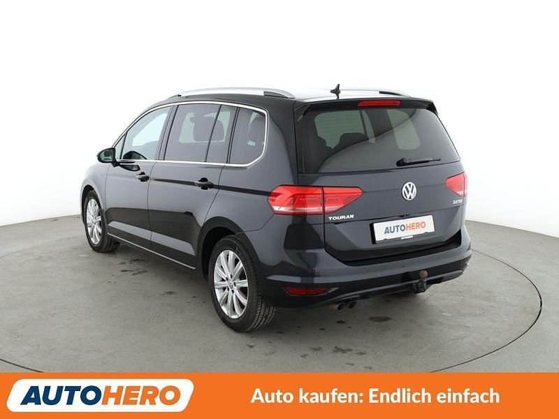 Gebraucht VW Touran Highline 150 PS (110 kW) 2017 Schwarz Van / Kleinbus