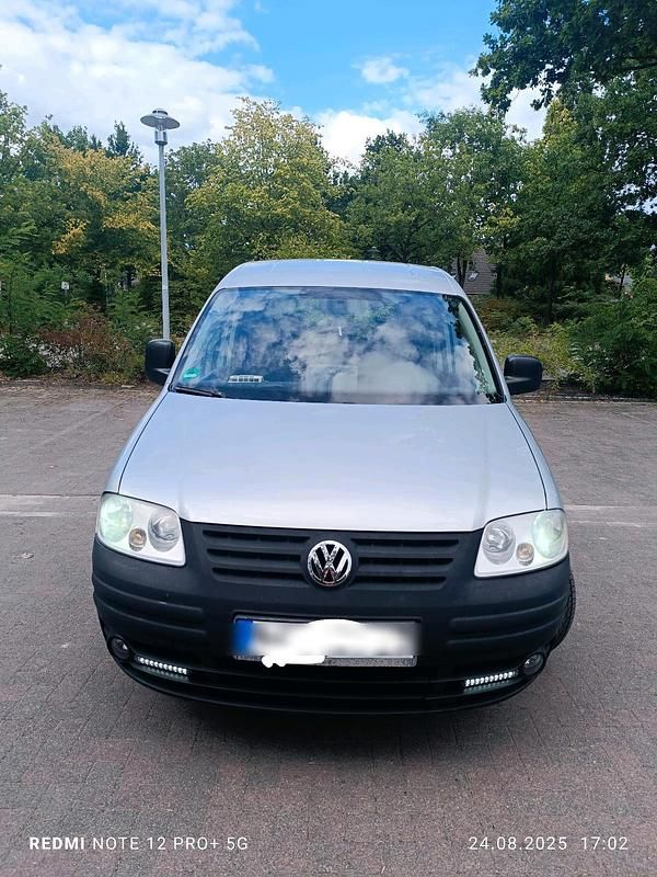 Grau Gebraucht 2009 VW Caddy Van / Kleinbus | 5.800 € (Teuer) - Bild 1/4