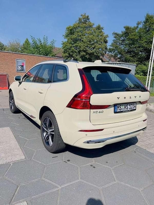 Gebraucht Volvo XC60 197 PS (144 kW) 2022 SUV