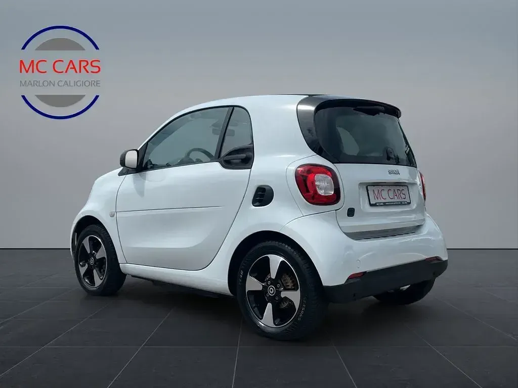 Gebraucht Smart ForTwo Electric Drive 60 kW (82 PS) 2021 Weiß Coupé