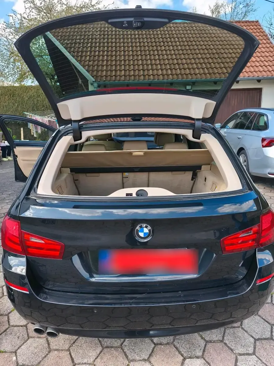 Gebraucht BMW 525 218 PS (160 kW) 2012 Schwarz Kombi