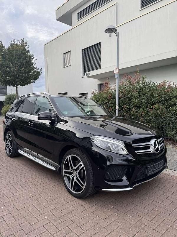Gebraucht Mercedes GLE350 AMG line 258 PS (189 kW) 2016 SUV