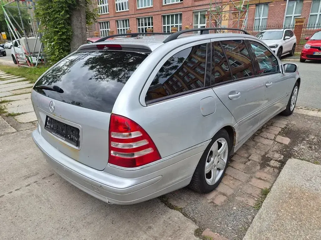Gebraucht Mercedes C220 150 PS (110 kW) 2007 Silber Kombi