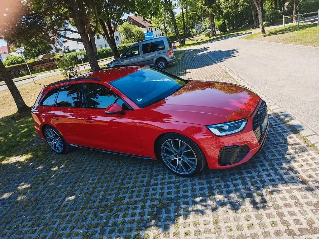 Gebraucht Audi A4 S-Line 163 PS (119 kW) 2022 Rot Kombi