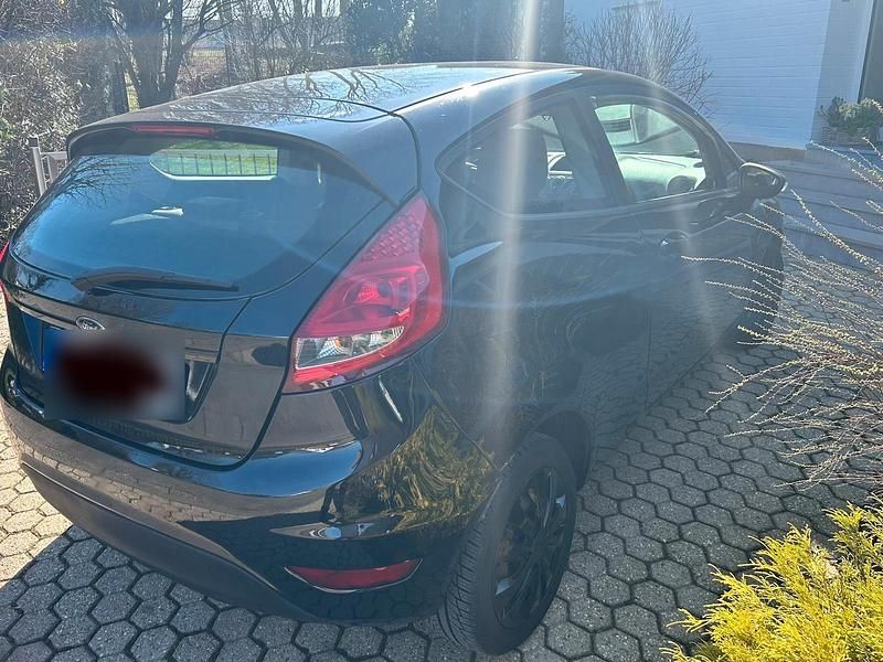 Gebraucht Ford Fiesta 82 PS (60 kW) 2009 Schwarz Kleinwagen