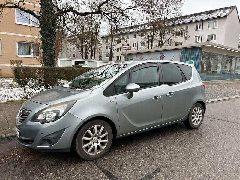 Grau Gebraucht 2010 Opel Meriva Edition Van / Kleinbus | 4.000 € (Guter Preis) - Bild 1/4