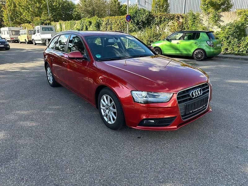 Rot Gebraucht 2015 Audi A4 Kombi | 8.899 € (Guter Preis) - Bild 1/4