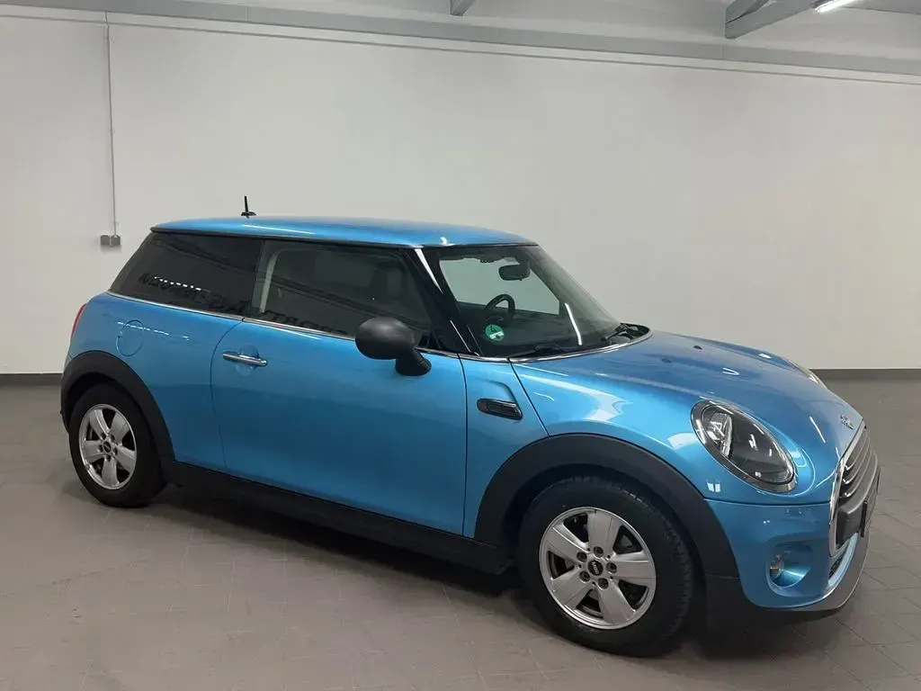 Käytetty Mini ONE 75 HP (55 kW) 2018 Sininen Viistoperä