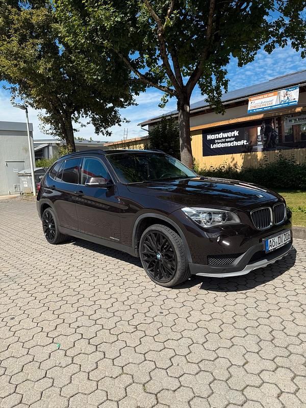 Braun Gebraucht 2014 BMW X1 SUV | 9.999 € (Superpreis) - Bild 1/4