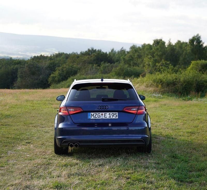 Gebraucht Audi A3 S-Line 150 PS (110 kW) 2015 Blau Limousine