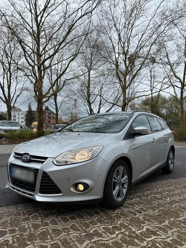 Gebraucht Ford Focus 116 PS (85 kW) 2013 Kombi