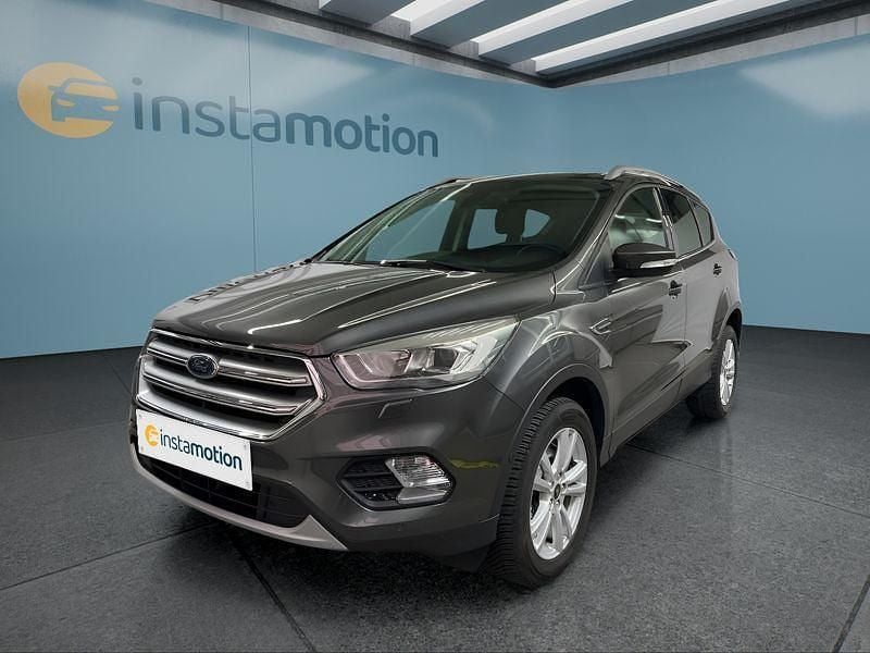 Grau Gebraucht 2019 Ford Kuga SUV | 16.549 € (Fairer Preis) - Bild 1/4