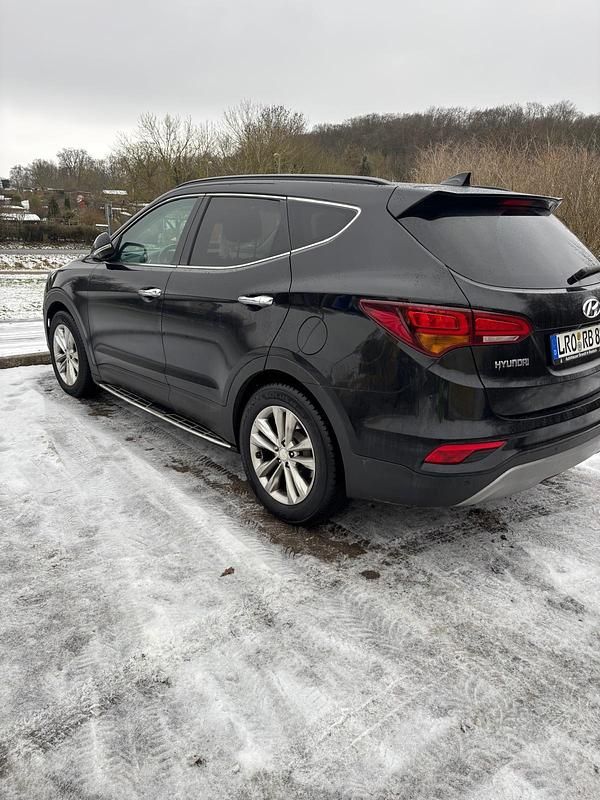 Gebraucht Hyundai Santa Fe 147 PS (108 kW) 2018 Schwarz SUV