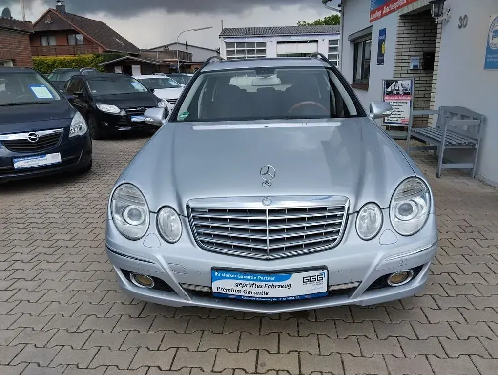 Gebraucht Mercedes E280 190 PS (139 kW) 2009 Silber Kombi