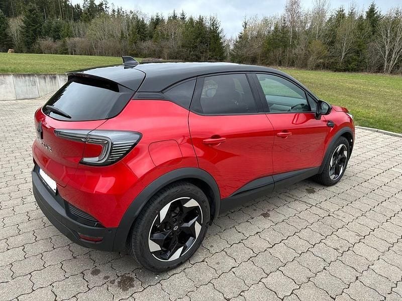 Gebraucht Renault Captur Techno 91 PS (66 kW) 2024 Rot SUV
