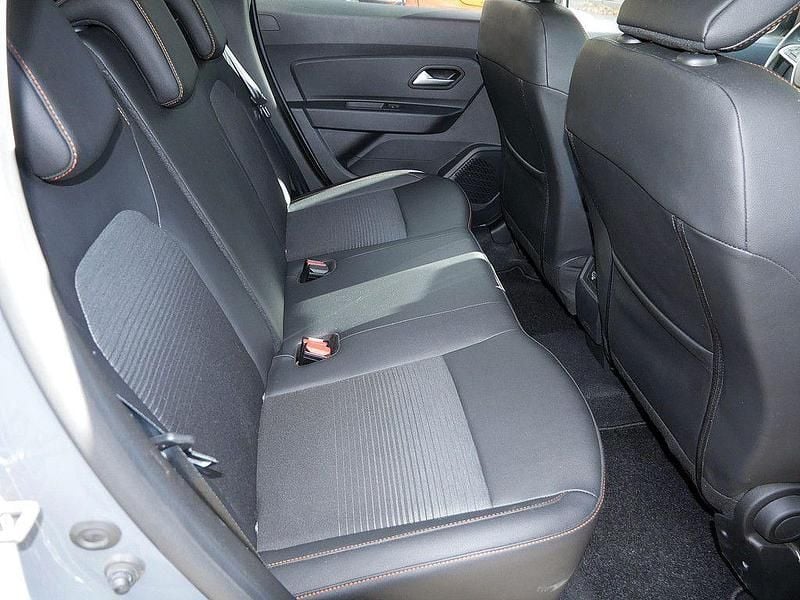 Gebraucht Dacia Duster Extreme 150 PS (110 kW) 2022 Grau SUV