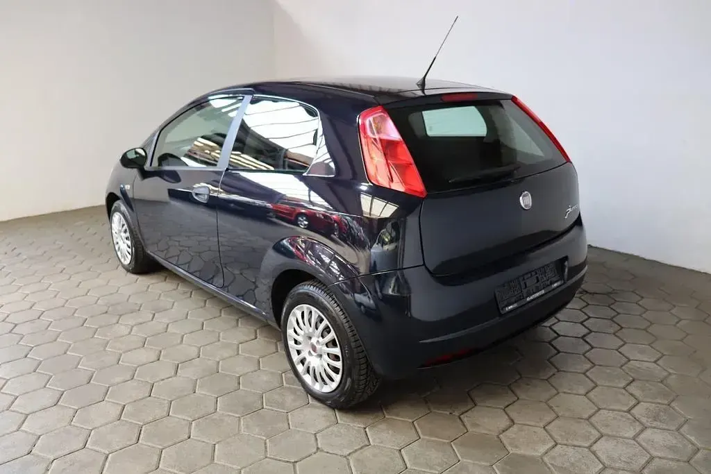 Gebraucht Fiat Grande Punto Active 65 PS (47 kW) 2009 Blau Kleinwagen