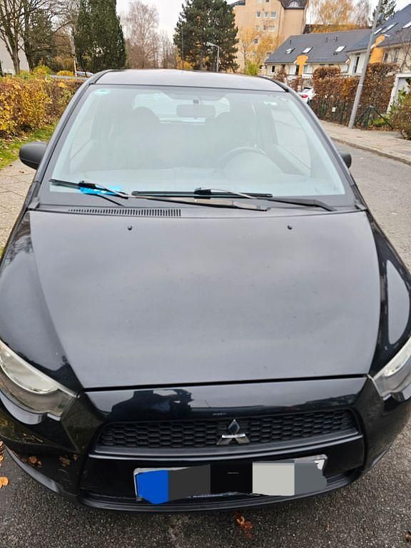 Schwarz Gebraucht 2011 Mitsubishi Colt Edition Limousine | 4.600 € (Fairer Preis) - Bild 1/4