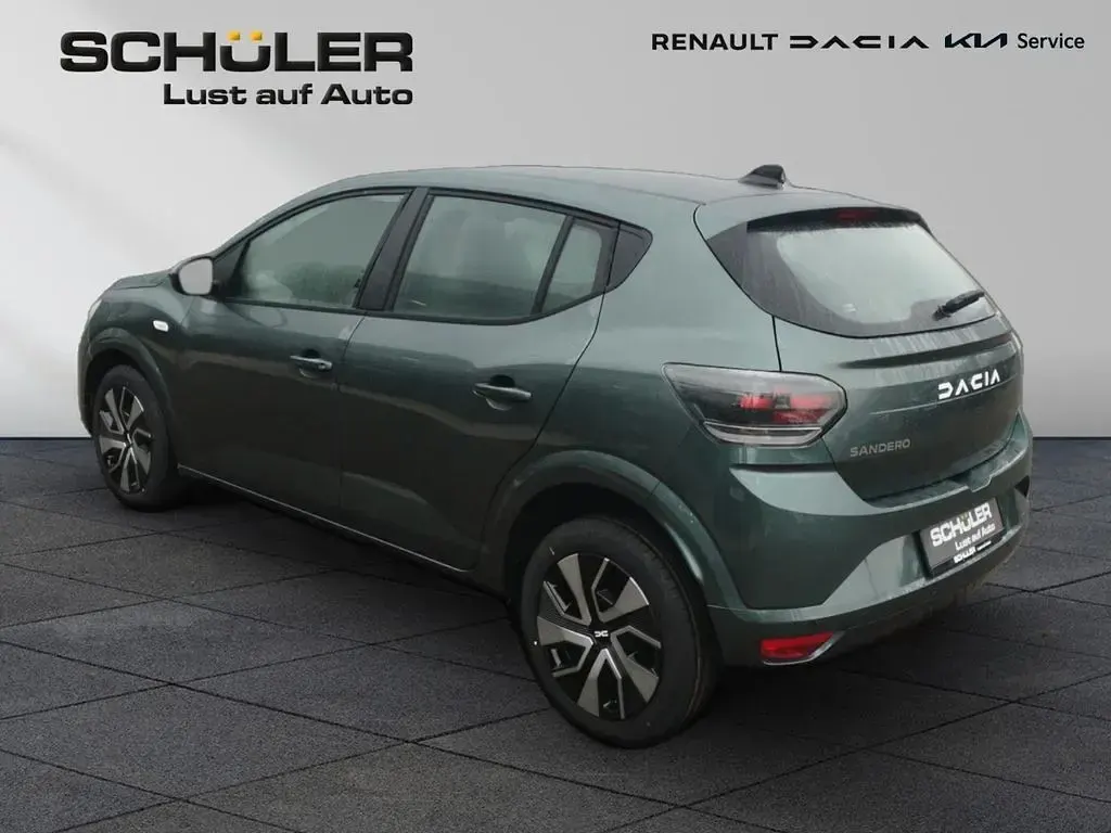 Neu Dacia Sandero Expression 101 PS (74 kW) 2026 Grau Limousine