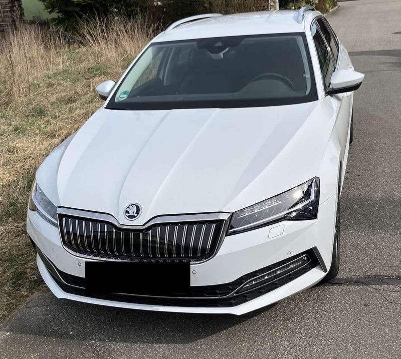 Gebraucht Skoda Superb Style 218 PS (160 kW) 2020 Weiß Kombi