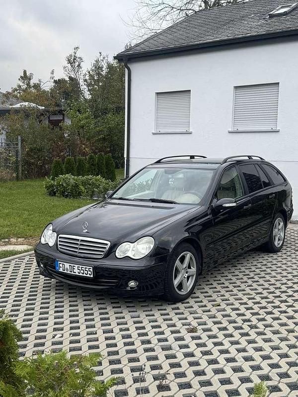 Gebraucht Mercedes C200 122 PS (89 kW) 2005 Schwarz Kombi