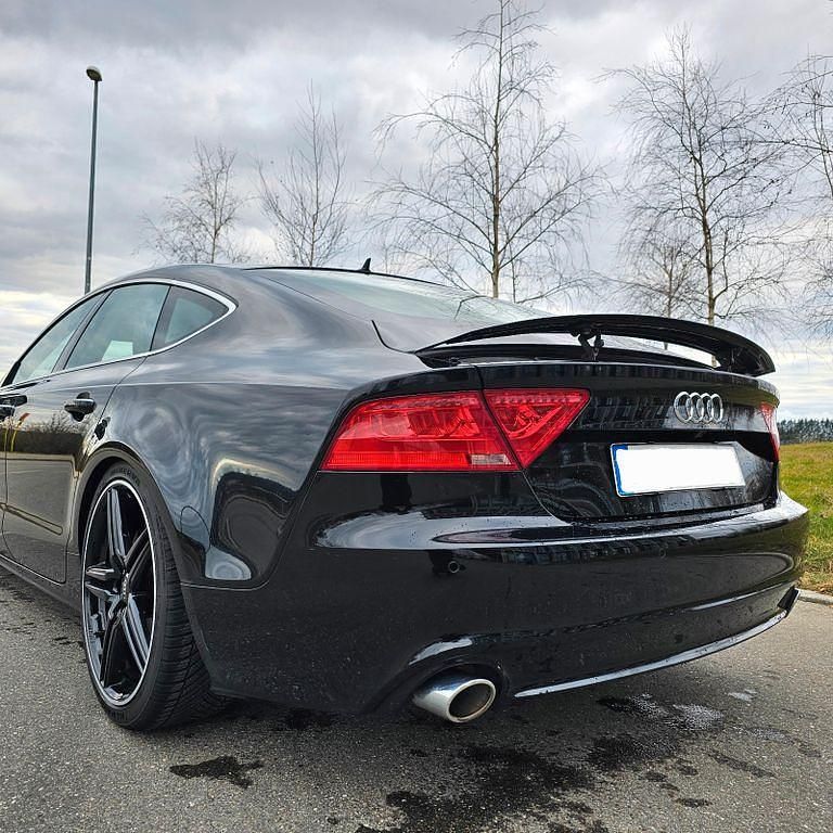 Schwarz Gebraucht 2011 Audi A7 Ambiente Kleinwagen | 12.800 € (Guter Preis) - Bild 1/4