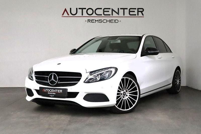 Weiß Gebraucht 2018 Mercedes C180 Night Limousine | 21.950 € (Guter Preis) - Bild 1/4