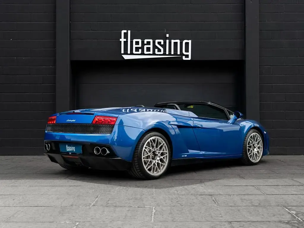 Gebraucht Lamborghini Gallardo 551 PS (405 kW) 2012 Blau Cabrio