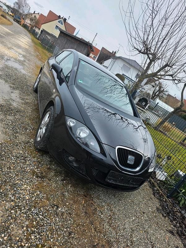 Gebraucht Seat Leon 105 PS (77 kW) 2008 Schwarz Kleinwagen