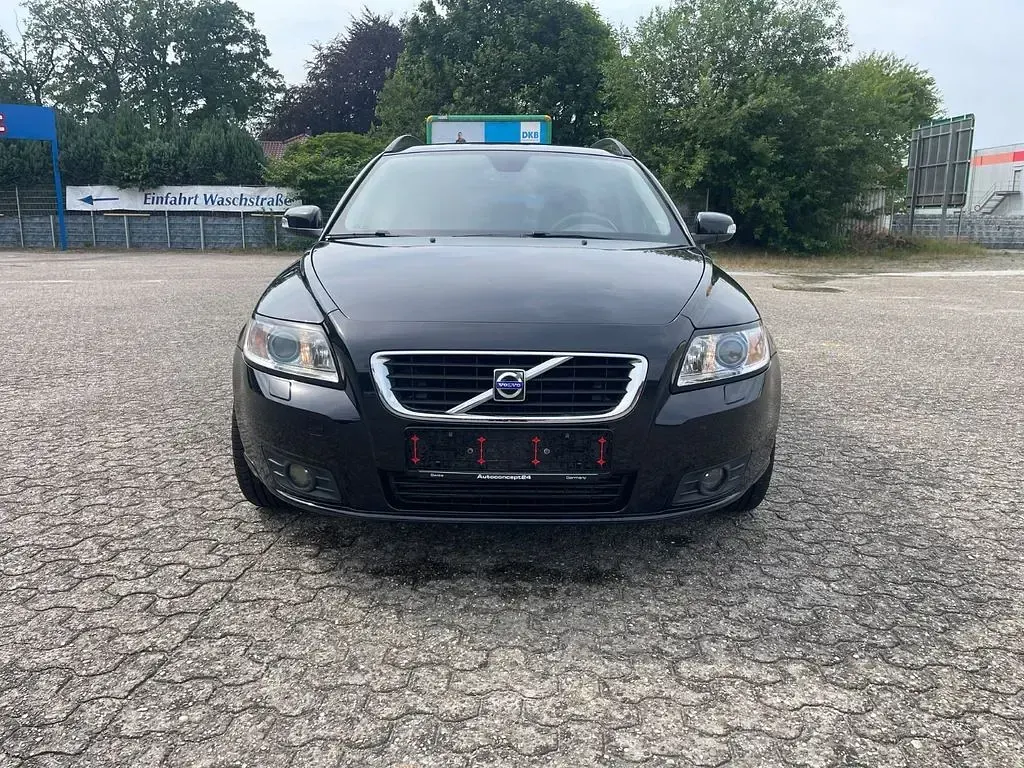 Gebraucht Volvo V50 Momentum 136 PS (100 kW) 2009 Schwarz Kombi
