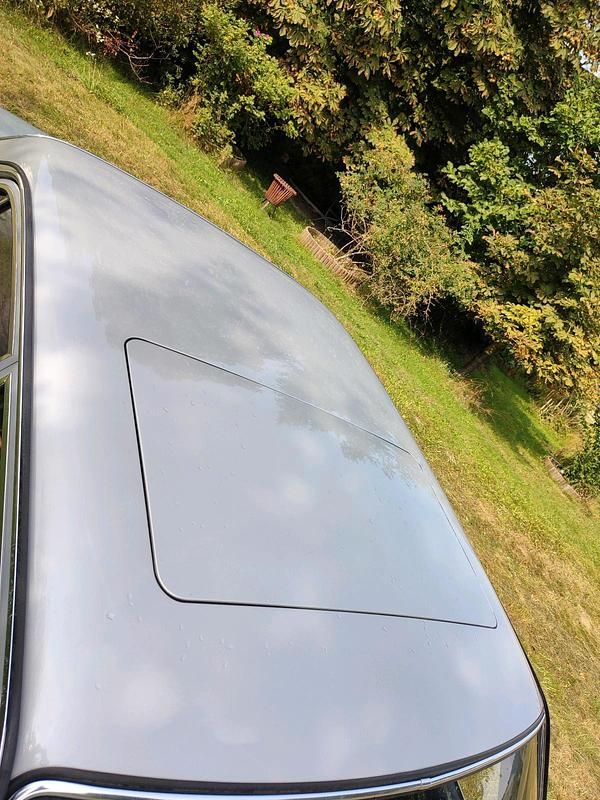 Gebraucht Mercedes 240 72 PS (52 kW) 1982 Silber Limousine