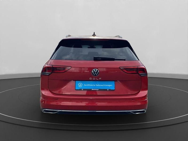 Gebraucht VW Golf VIII Style 190 PS (139 kW) 2023 Rot Kombi