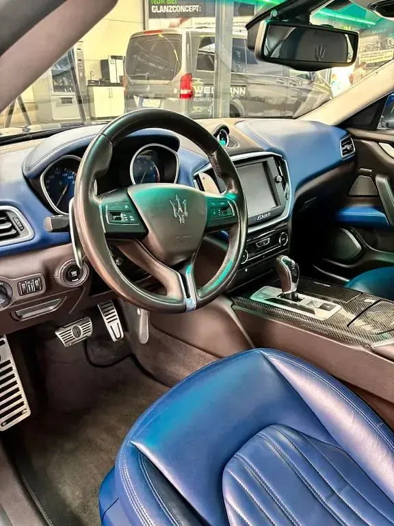 Gebraucht Maserati Ghibli 409 PS (300 kW) 2015 Blau Limousine