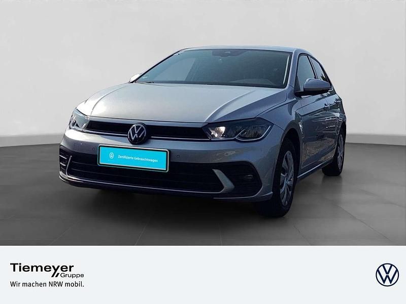 Silber Gebraucht 2023 VW Polo Life Limousine | 15.940 € (Guter Preis) - Bild 1/4