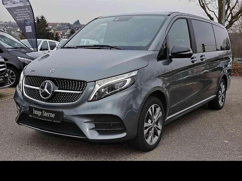 Selenitgrau metallic Gebraucht 2021 Mercedes 300 AMG Kombi | 58.970 € (Superpreis) - Bild 1/4