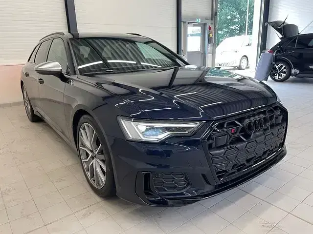 Gebraucht Audi S6 Ambiente 344 PS (253 kW) 2024 Blau Kombi