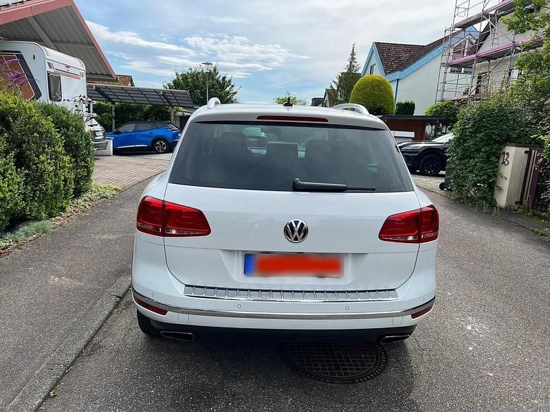 Gebraucht VW Touareg 204 PS (150 kW) 2018 Weiß SUV