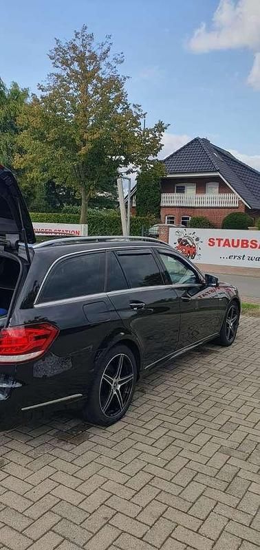 Gebraucht Mercedes E200 Avantgarde 184 PS (135 kW) 2015 Kombi