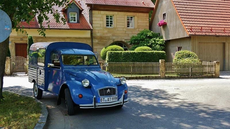 Blau Gebraucht 1977 Citroën 2CV Van | 22.900 € - Bild 1/4