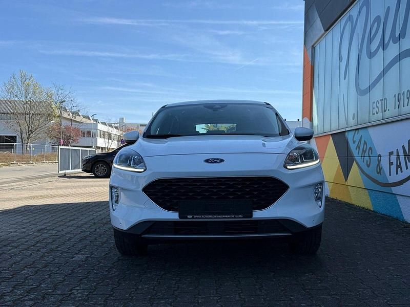 Gebraucht Ford Kuga Cool & Connect 224 PS (164 kW) 2021 Frostweiß SUV