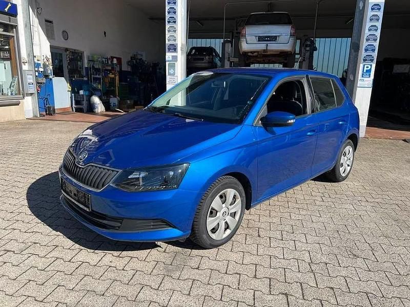 Gebraucht Skoda Fabia Ambition 95 PS (69 kW) 2017 Blau Limousine