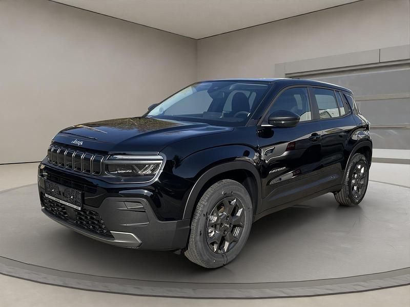 Neu Jeep Avenger Longitude 110 PS (80 kW) 2026 Volcano black SUV