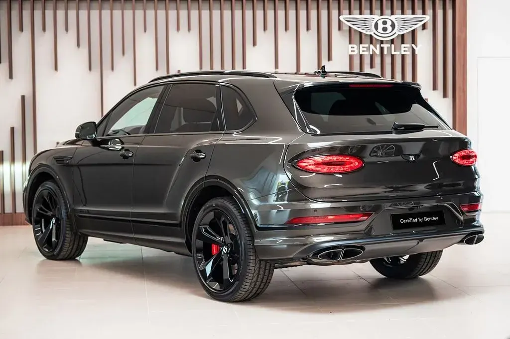 Brugt Bentley Bentayga 551 HK (405 kW) 2026 Brun SUV