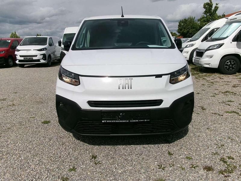 Neu Fiat Doblò 110 PS (80 kW) 2025 Weiß Van / Kleinbus