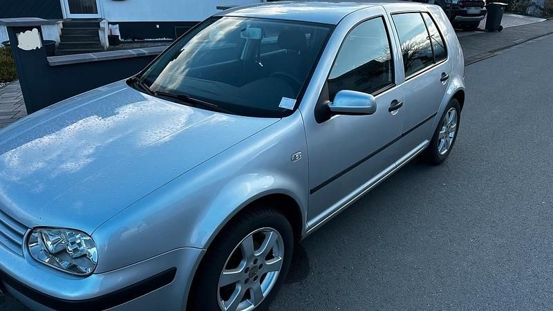Gebraucht VW Golf IV 75 PS (55 kW) 2001 Silber Limousine