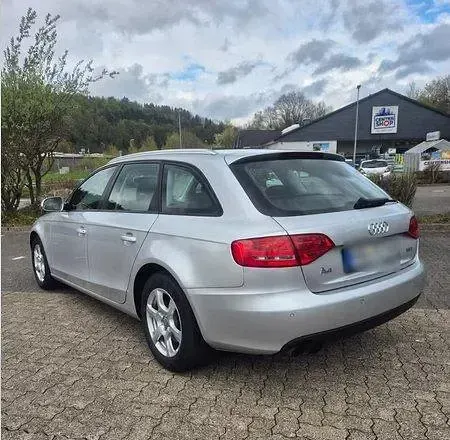 Usata Audi A4 Attraction 160 CV (117 kW) 2010 Argento Station wagon