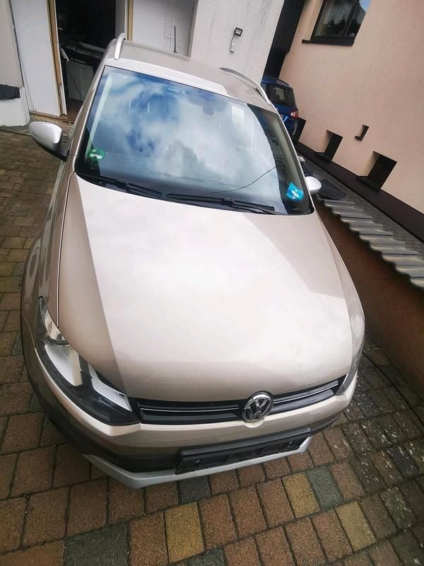 Gebraucht VW Polo Cross 110 PS (80 kW) 2015 Beige Kleinwagen